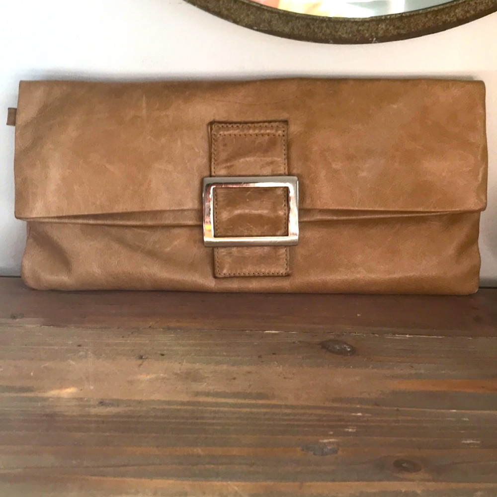 Sabina clutch